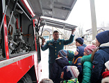 В воскресной школе «Свет Ангела» прошла встреча с начальником Гуковского Пожарно-спасательного гарнизона старшим лейтенантом внутренний службы Андреем Алексеевичем Чухлебовым