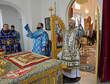В престольный праздник Преосвященнейший епископ Симон возглавил Божественную литургию в храме Державной иконы Божией Матери города Донецка