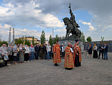 Прихожане храма Архистратига Михаила станицы Вешенской прошли крестным ходом к мемориалу «Клятва»
