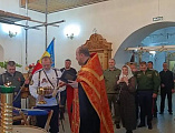 В Донском храме Новошахтинска Герой России принял казачью присягу