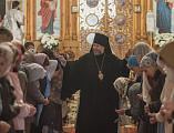 В Лазареву субботу епископ Шахтинский и Миллеровский Симон совершил Божественную литургию в храме святого князя Владимира города Шахты