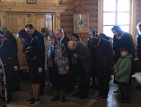 В день особого поминовения усопших епископ Симон совершил Божественную литургию и панихиду в храме в честь Всех святых, в земле Русской просиявших, г. Каменск-Шахтинский