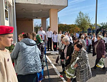 В хуторе Киреевка увековечили память выпускников школы №3, погибших в ходе СВО