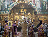 В Неделю Торжества Православия Преосвященнейший епископ Симон совершил Литургию в Покровском кафедральном соборе города Шахты