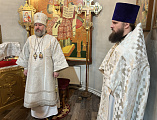 В Димитриевскую родительскую субботу Преосвященнейший епископ Симон совершил Литургию в храме Архистратига Михаила города Новошахтинска