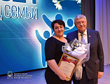 В Октябрьском районе открыли Год семьи и Год добрых дел