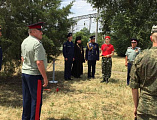 Торжественная церемония изъятия земли с мемориала «Победа» в рамках военно-патриотической акции «Горсть Памяти» состоялась в г. Красный Сулин. В мероприятии принял участие иеромонах Никон (Синюшкин)