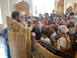 В Державном храме города Донецка совершили молебен на начало учебного года