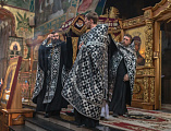 Епископ Симон совершил утреню Великой субботы с чином погребения плащаницы
