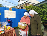 В Михаило-Архангельском храме п. Каменоломни поздравили прихожан с Днем пожилого человека