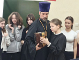 В школе №49 прошли мероприятия ко Дню православной книги