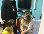 Преосвященнейший епископ Симон в преддверии Рождества Христова посетил детей Центра комплексной реабилитации «Добродея» города Шахты