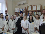Состоялась встреча настоятеля храма Покрова Пресвятой Богородицы г. Шахты протоиерея Михаила Борисенко  с учащимися Шахтинского медицинского колледжа им. Г.В. Кузнецовой