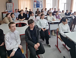 В казачьей средней школе х. Арпачина прошла встреча учащихся с духовником школы