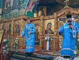 В праздник Сретения Господня Преосвященнейший епископ Симон совершил Божественную литургию в Покровском кафедральном соборе г. Шахты