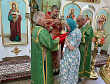 Приход в честь святого праведного Иоанна Кронштадтского г. Шахты соборным богослужением отметил престольный праздник малого храма в честь Царственных страстотерпцев