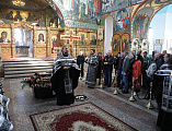 Епископ Симон совершил вечерню с чином выноса Плащаницы
