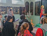 В храме Донецкого Успенского Архиерейского подворья прошла экскурсия для учащихся школы № 1 г. Донецка