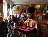 В понедельник Светлой седмицы Пасхальные торжества в Шахтинской епархии продолжились в Пантелеимоновском храме города Миллерово