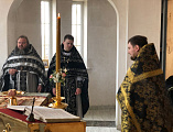 В День памяти иконы Божией Матери Споручница грешных в Державном храме г. Донецка состоялось говение духовенства и соборное богослужение