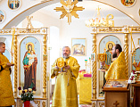 Преосвященнейший епископ Симон совершил Божественную литургию в храме апостола и евангелиста Иоанна Богослова при Институте сферы обслуживания и предпринимательства (филиал) ДГТУ в г. Шахты