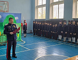 В школе №23 поселка Красногорняцкого прошло торжественное мероприятие «Посвящение в казаки»