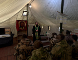 Военнослужащие перед отправкой в зону СВО причастились Святых Христовых Таин