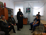 В Новошахтинске состоялась встреча протоиерея Романа Амплеева с активом правления казаков ст. Мало-Несветаевской и добровольцами школы «Дельфин»