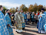 В праздник Покрова Пресвятой Богородицы Преосвященнейший епископ Симон в кафедральном соборе Шахтинской епархии возглавил престольное торжество