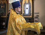 В Неделю о Страшном суде Преосвященнейший епископ Симон совершил Божественную литургию в Покровском кафедральном соборе города Шахты