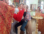 Иерей Алексий Скосарев поздравил детей, родителей и сотрудников оздоровительного центра «Добродея» с Пасхой Господней
