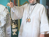 Преосвященнейший епископ Симон совершил Божественную литургию в храме Георгиевского архиерейского подворья х. Киреевка