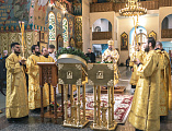 Преосвященнейший епископ Симон совершил Божественную литургию и диаконскую хиротонию в Покровском кафедральном соборе г. Шахты