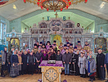 В храме Архистратига Михаила поселка Каменоломни состоялось соборное богослужение духовенства