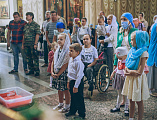 В день памяти святых благоверных князя Петра и княгини Февронии, покровителей семьи и брака Преосвященнейший епископ Симон совершил молебное пение в Покровском кафедральном соборе г. Шахты 