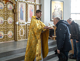 В Неделю о Страшном Суде епископ Симон совершил Божественную литургию в Покровском кафедральном соборе города Шахты