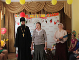 Протоиерей Сергий Яценко поздравил воспитанников приюта «Огонек» пос. Каменоломни с праздником Светлого Христова Воскресенья