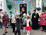 Праздничной линейкой начался учебный год в воскресной школе «Свет Ангела» 