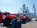 Преосвященнейший епископ Симон вместе с сотрудниками Департамента по предупреждению и ликвидации ЧС, МЧС и ГО и ЧС г. Шахты помолился о благополучии и предотвращении чрезвычайных ситуаций в Ростовской области