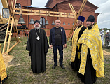 Преосвященнейший епископ Симон совершил чин освящения крестов, куполов и звонницы для храма святителя Николая в хуторе Пичугин