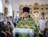 В престольный день Преосвященнейший епископ Симон совершил Божественную литургию в храме Святой Троицы хутора Ягодинка