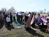 Преосвященнейший епископ Симон вместе с фермерами помолился о благополучии урожая в полях Верхнего Дона