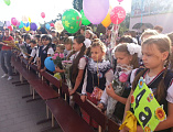 Клирик Никольского храма города Шахты принял участие в праздничных мероприятиях, посвящённых Дню знания