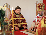 В престольный праздник Преосвященнейший епископ Симон совершил Божественную литургию в храме святой блаженной Матроны Московской г. Донецка