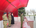 Иеромонах Николай (Наметышев) поздравил личный состав военной части 3033 с Днем войск национальной гвардии РФ 