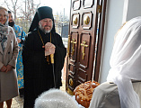 В престольный праздник Преосвященнейший епископ Симон возглавил Божественную литургию в храме Державной иконы Божией Матери города Донецка