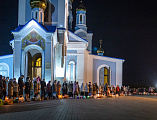 Праздников Праздник и Торжество из Торжеств. В праздник Светлого Христова Воскресения в Покровском кафедральном соборе г. Шахты состоялось торжественное богослужение