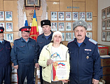 Прихожане Покровского прихода Новошахтинска были отмечены благодарностями командования казачьего штурмового отряда «Шторм»   