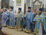В день памяти явления иконы Пресвятой Богородицы во граде Казани Преосвященнейший епископ Симон возглавил Божественную литургию в храме Донецкого Успенского архиерейского подворья ст. Гундоровской