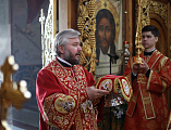 В день отдания праздника Пасхи Преосвященнейший епископ Симон возглавил Литургию в Покровском кафедральном соборе г. Шахты
